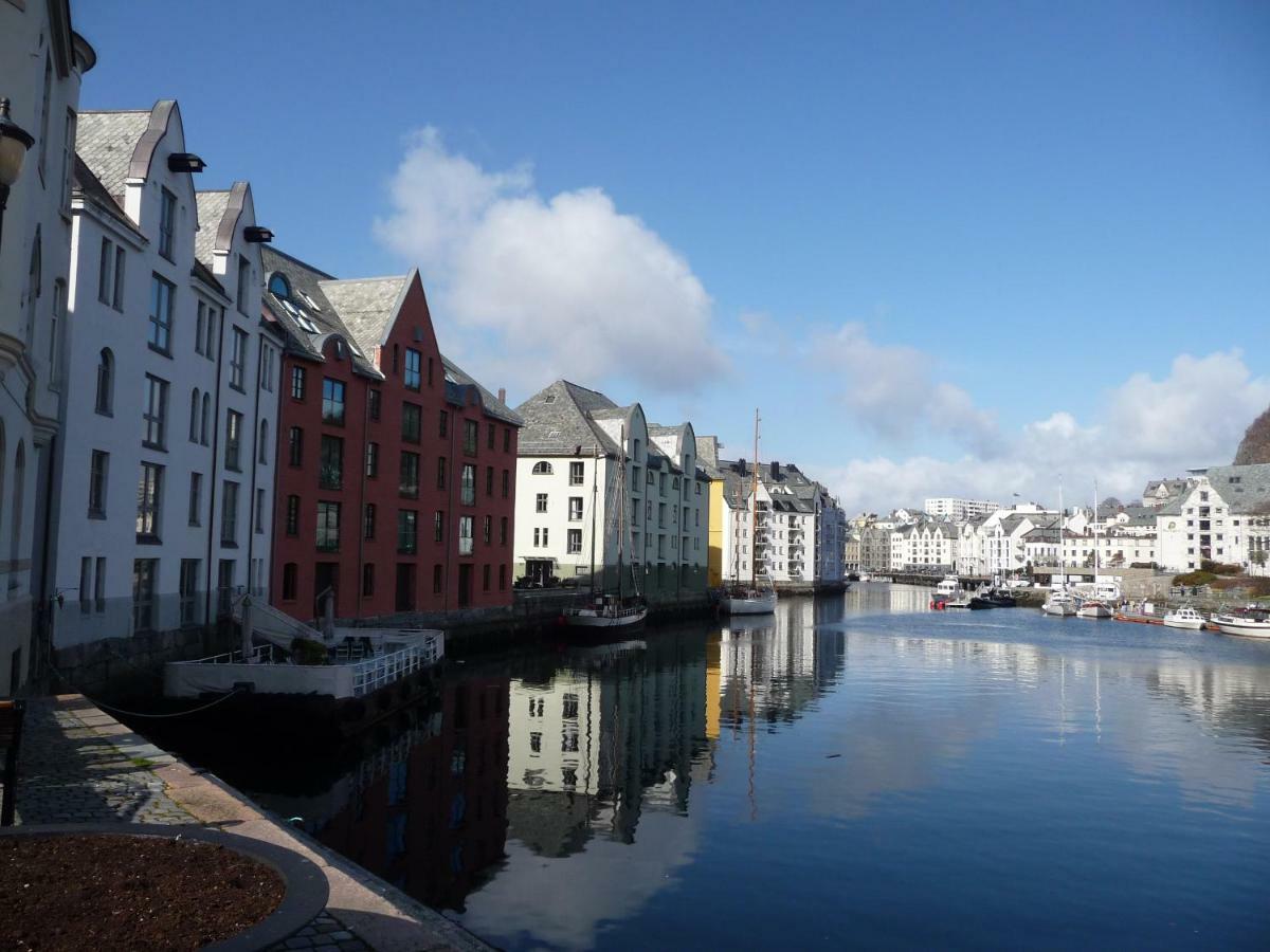 Vila Tiny House With Fjordview! Lauvstad Exteriér fotografie